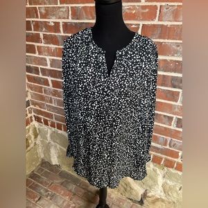 Black and white long sleeve blouse, 1X